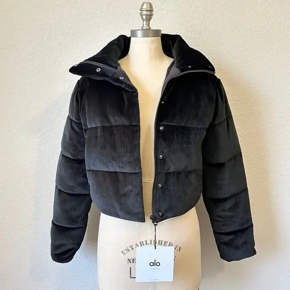 ALO YOGA Ribbed Rush Puffer Jacket Black Velour Gold Winter